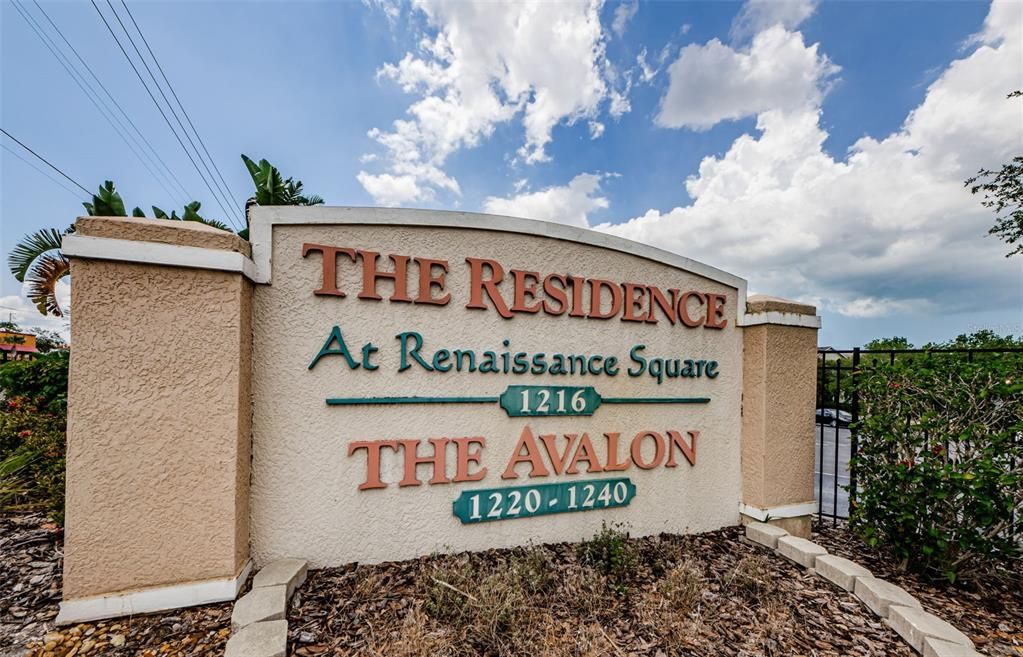 For Sale: $150,000 (1 beds, 1 baths, 660 Square Feet)