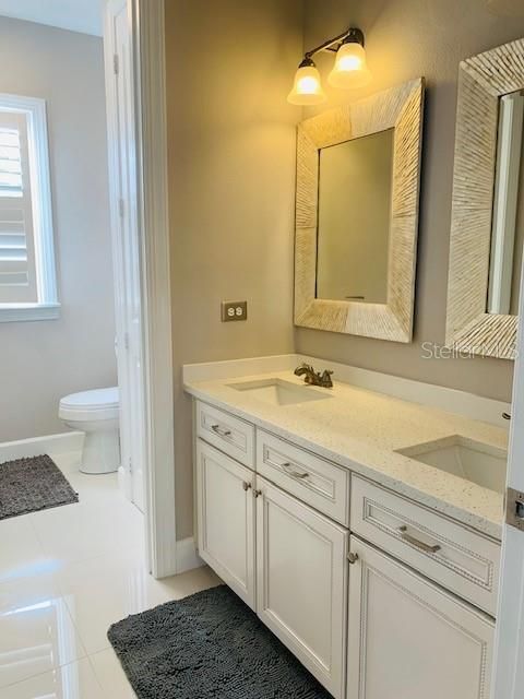 На продажу: $1,499,000 (5 спален, 3 ванн, 3642 Квадратных фут)