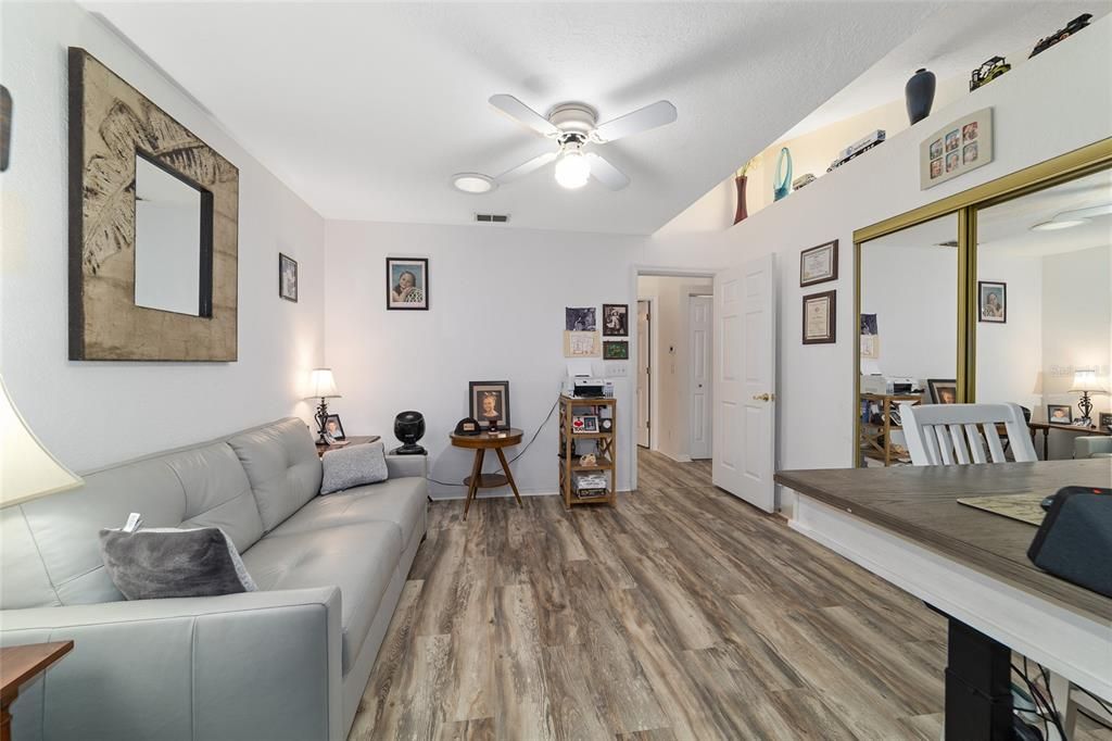 For Sale: $369,900 (3 beds, 2 baths, 1776 Square Feet)