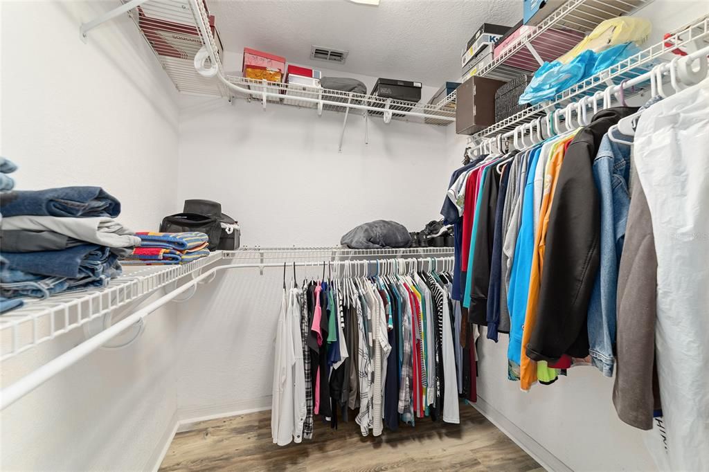 For Sale: $369,900 (3 beds, 2 baths, 1776 Square Feet)