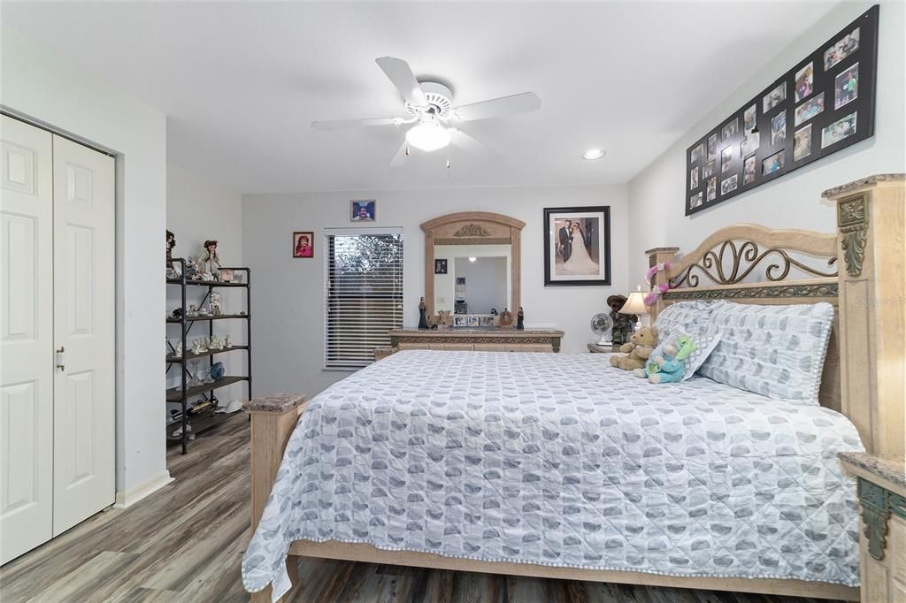 For Sale: $369,900 (3 beds, 2 baths, 1776 Square Feet)