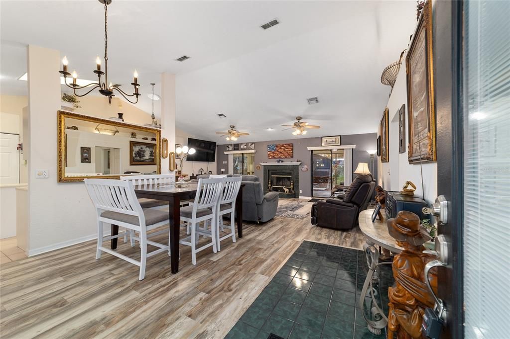 For Sale: $369,900 (3 beds, 2 baths, 1776 Square Feet)