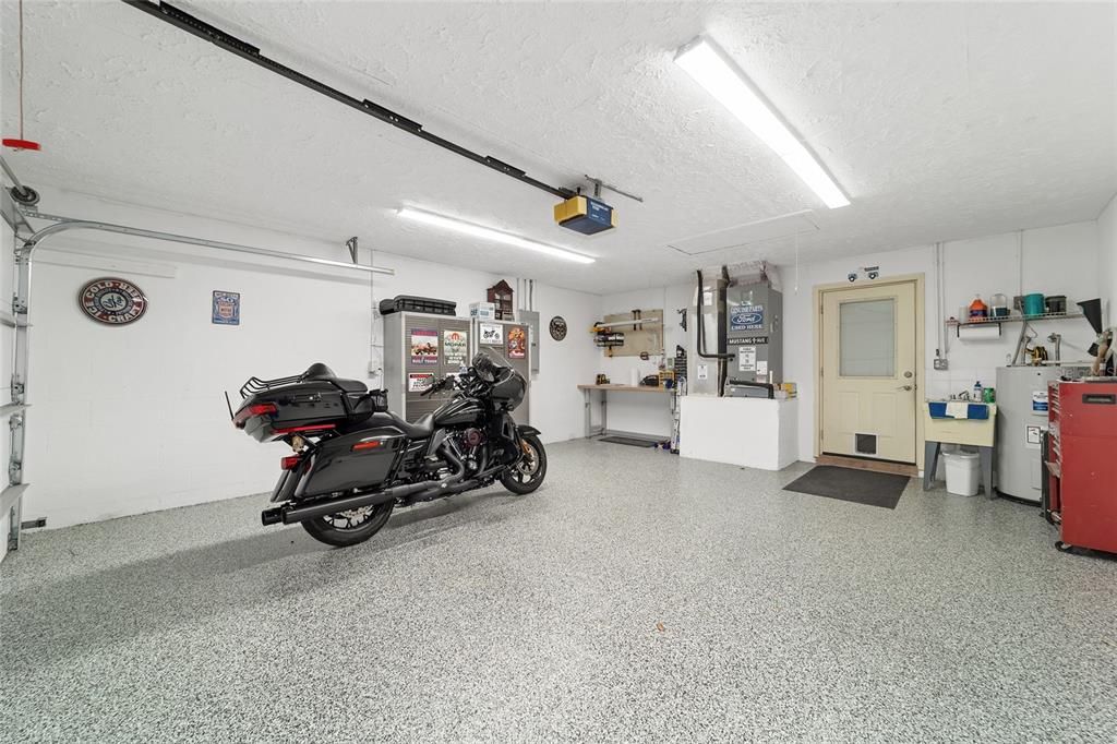 For Sale: $369,900 (3 beds, 2 baths, 1776 Square Feet)