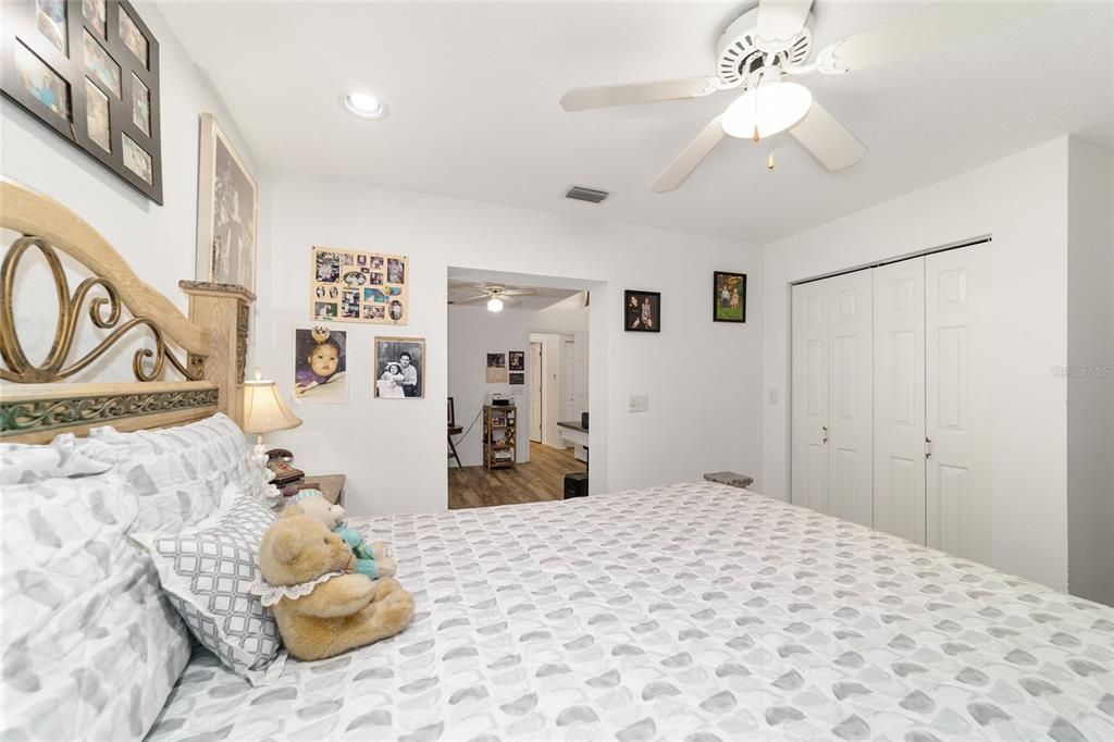 For Sale: $369,900 (3 beds, 2 baths, 1776 Square Feet)