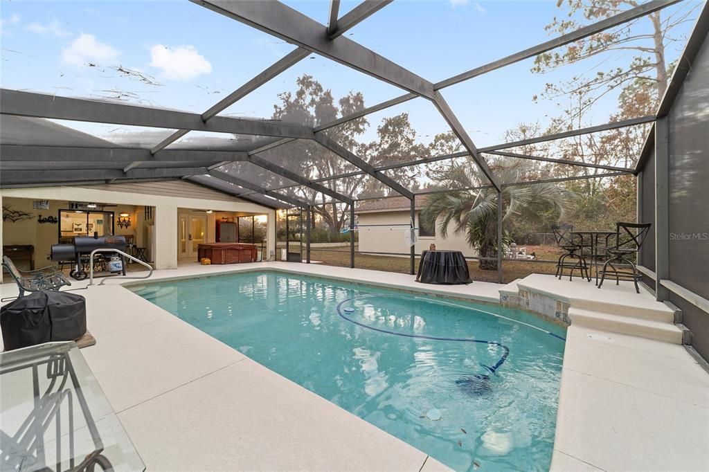 For Sale: $369,900 (3 beds, 2 baths, 1776 Square Feet)