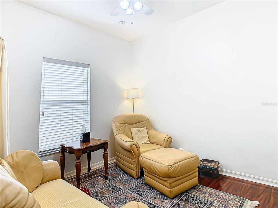 待售: $299,999 (3 贝兹, 2 浴室, 1786 平方英尺)