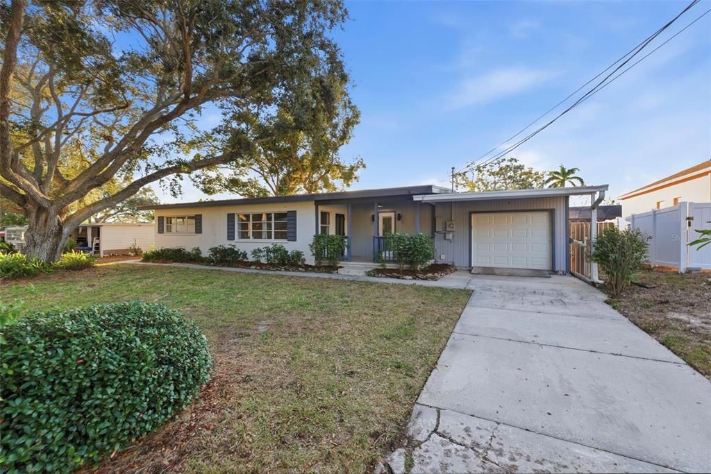 На продажу: $590,000 (3 спален, 2 ванн, 1404 Квадратных фут)