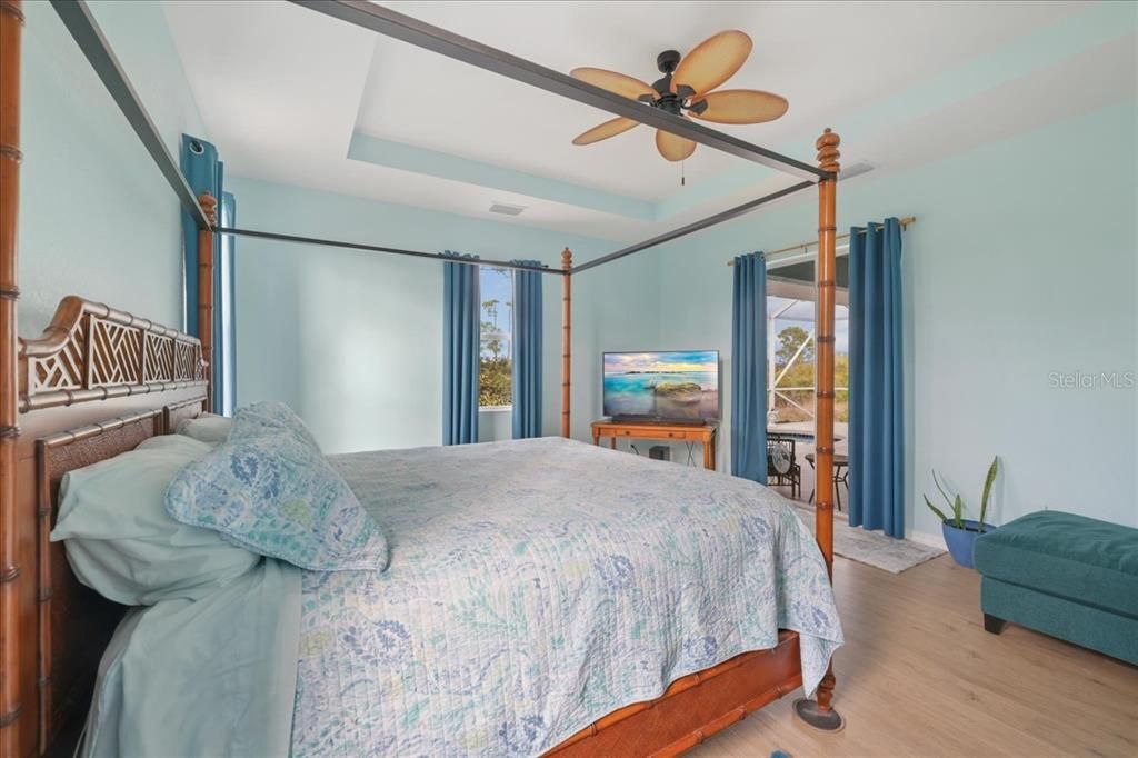 For Sale: $400,000 (3 beds, 2 baths, 2032 Square Feet)