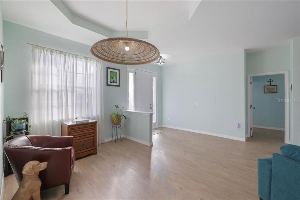 For Sale: $400,000 (3 beds, 2 baths, 2032 Square Feet)