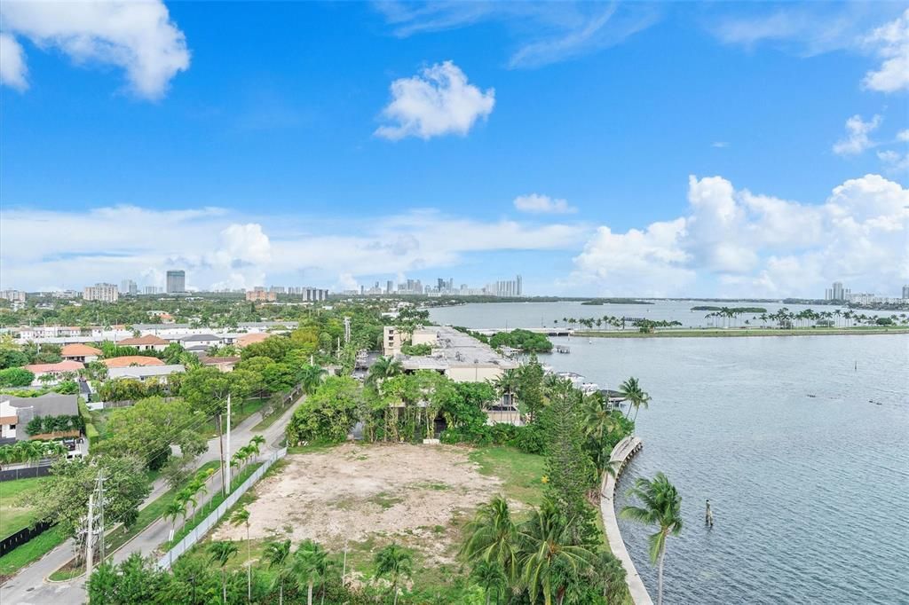 待售: $415,000 (2 贝兹, 2 浴室, 1165 平方英尺)