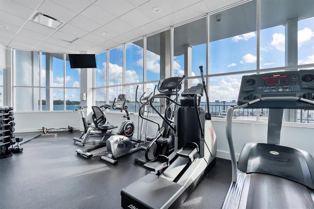 待售: $415,000 (2 贝兹, 2 浴室, 1165 平方英尺)