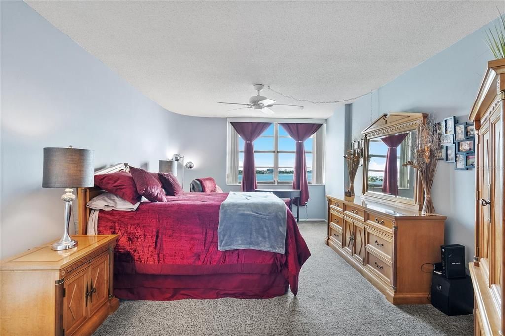 待售: $415,000 (2 贝兹, 2 浴室, 1165 平方英尺)