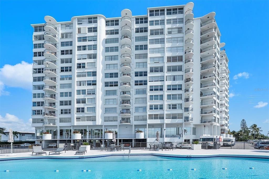 待售: $415,000 (2 贝兹, 2 浴室, 1165 平方英尺)