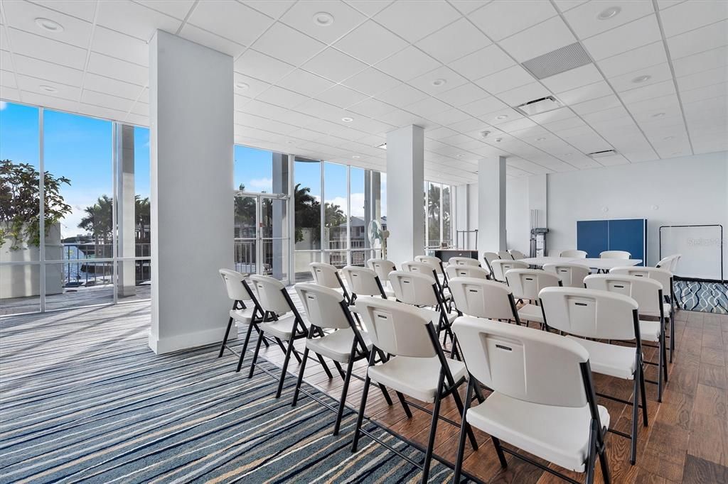 待售: $415,000 (2 贝兹, 2 浴室, 1165 平方英尺)