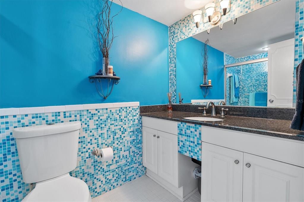 待售: $415,000 (2 贝兹, 2 浴室, 1165 平方英尺)