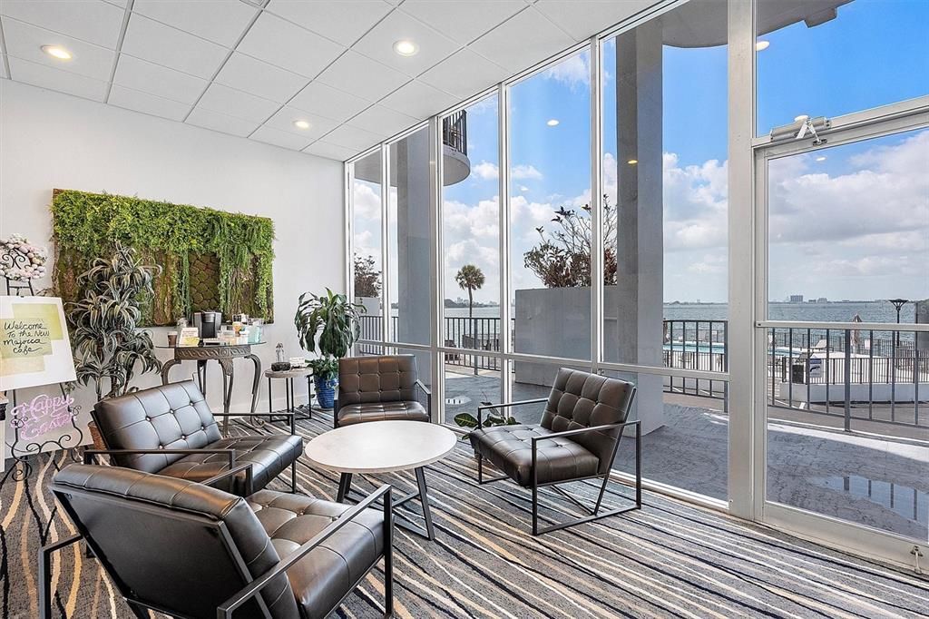 待售: $415,000 (2 贝兹, 2 浴室, 1165 平方英尺)