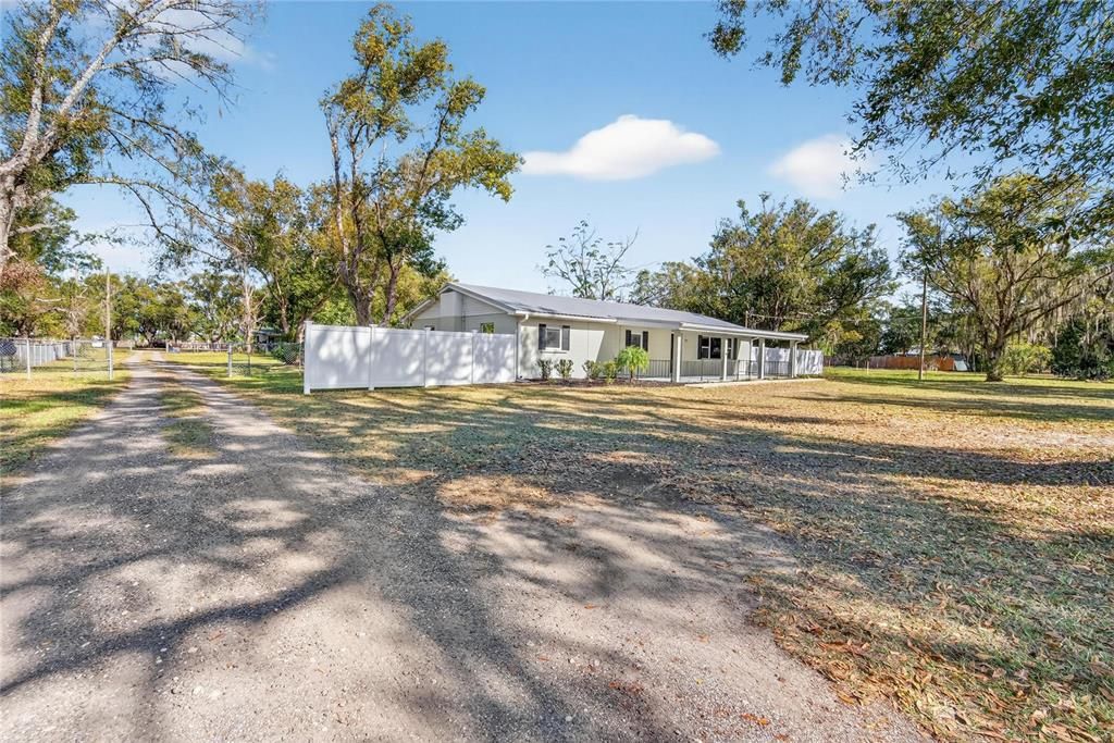 待售: $475,000 (4 贝兹, 2 浴室, 1680 平方英尺)