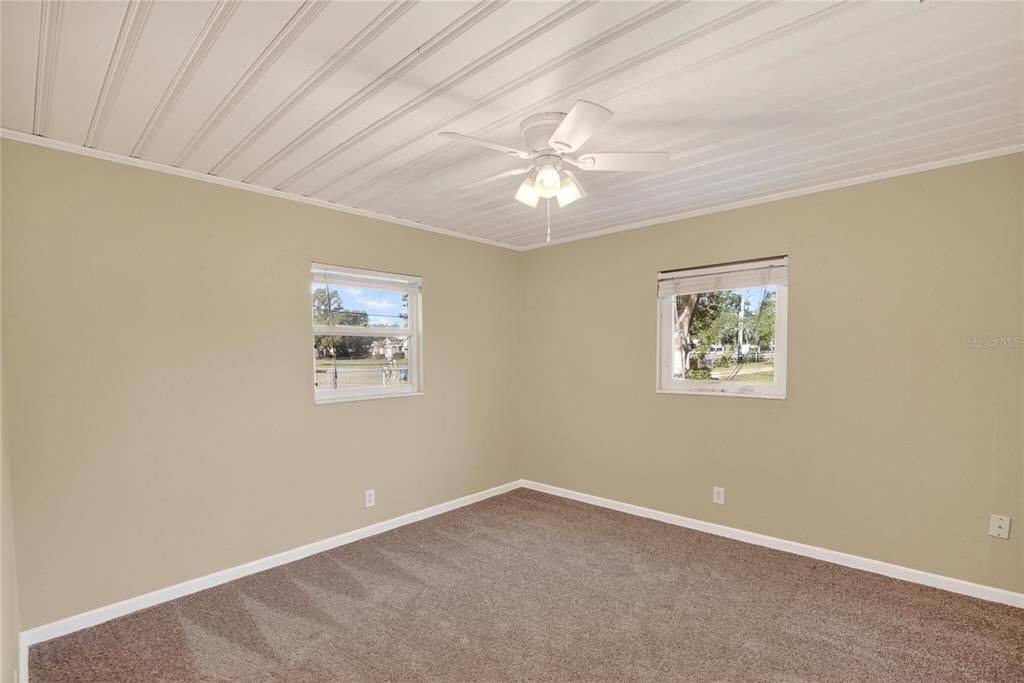 待售: $475,000 (4 贝兹, 2 浴室, 1680 平方英尺)