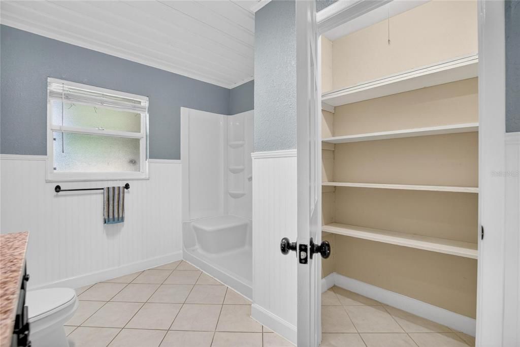 待售: $475,000 (4 贝兹, 2 浴室, 1680 平方英尺)