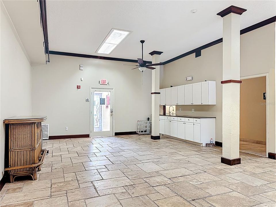 Activo con contrato: $1,299,000 (0 camas, 0 baños, 6580 Pies cuadrados)