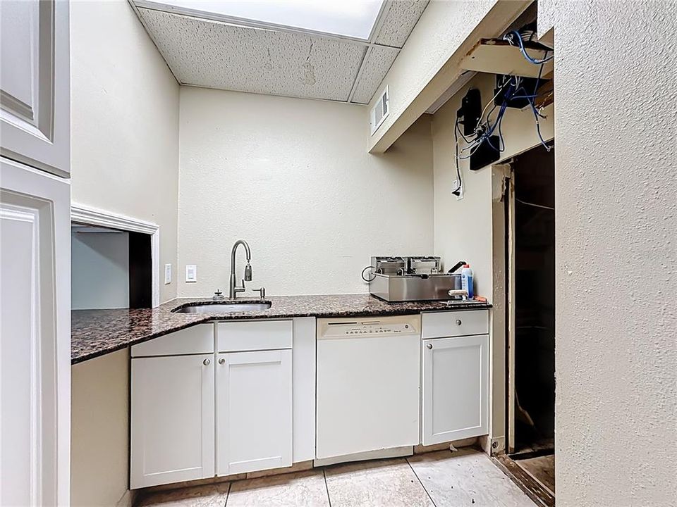 Activo con contrato: $1,299,000 (0 camas, 0 baños, 6580 Pies cuadrados)