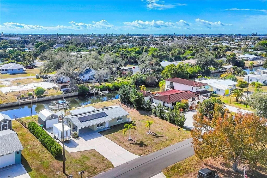 En Venta: $354,500 (2 camas, 1 baños, 960 Pies cuadrados)