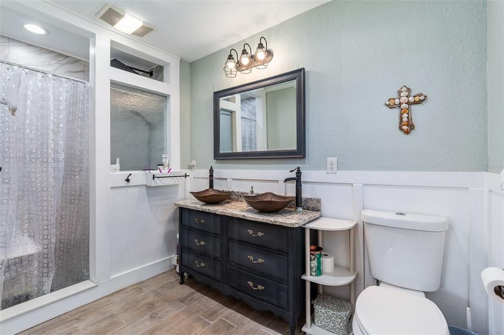 En Venta: $700,000 (4 camas, 3 baños, 2074 Pies cuadrados)