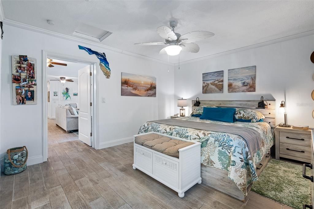 En Venta: $700,000 (4 camas, 3 baños, 2074 Pies cuadrados)