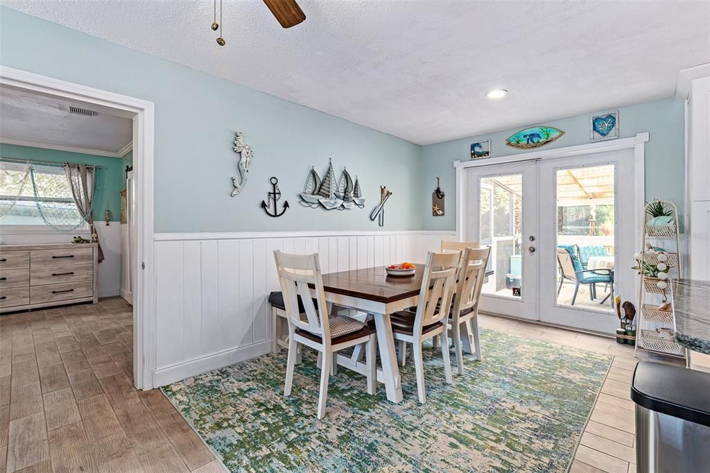 En Venta: $700,000 (4 camas, 3 baños, 2074 Pies cuadrados)