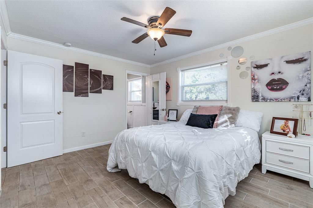 En Venta: $700,000 (4 camas, 3 baños, 2074 Pies cuadrados)