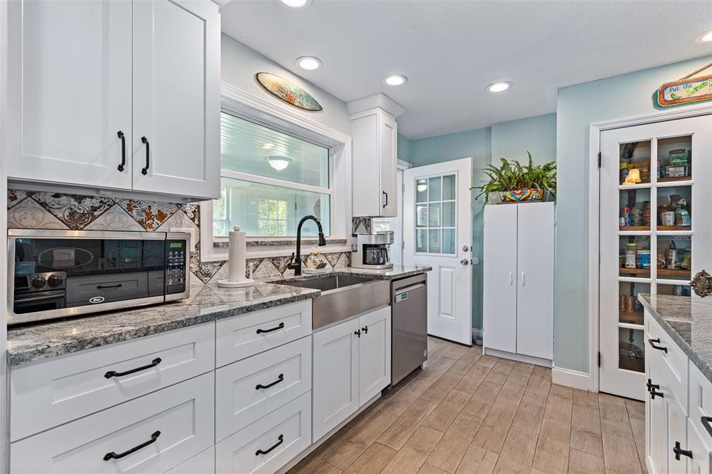 En Venta: $700,000 (4 camas, 3 baños, 2074 Pies cuadrados)