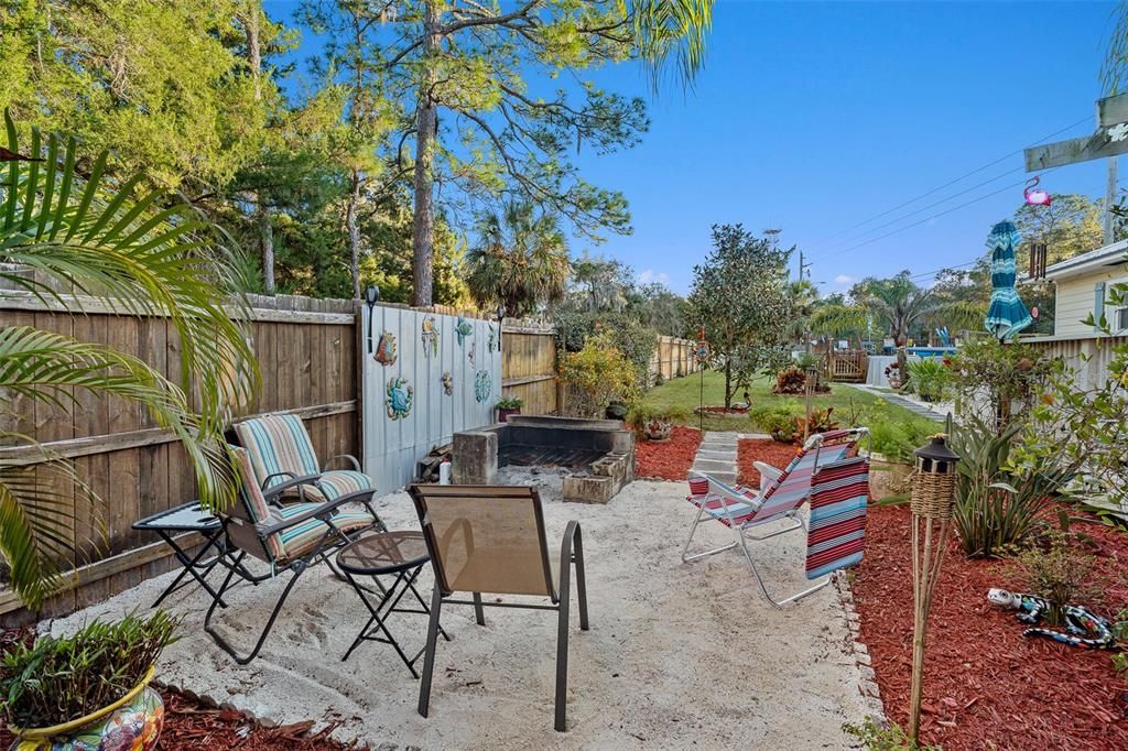 En Venta: $700,000 (4 camas, 3 baños, 2074 Pies cuadrados)