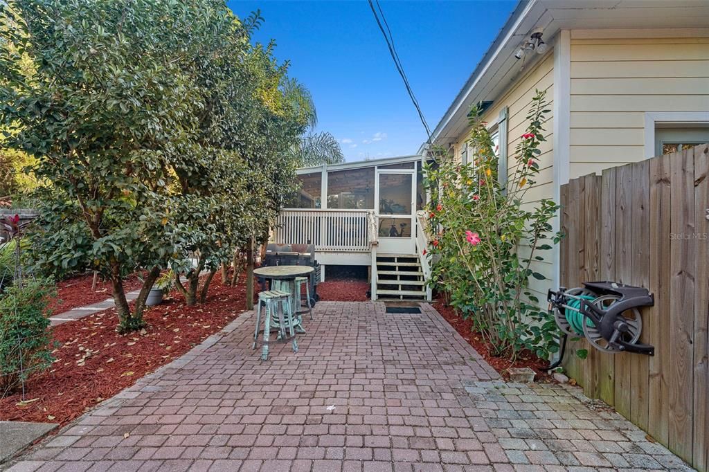 En Venta: $700,000 (4 camas, 3 baños, 2074 Pies cuadrados)