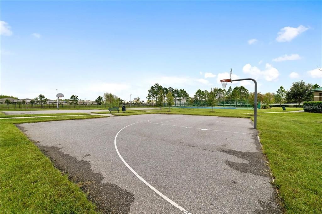 En Renta: $2,795 (4 camas, 2 baños, 1728 Pies cuadrados)