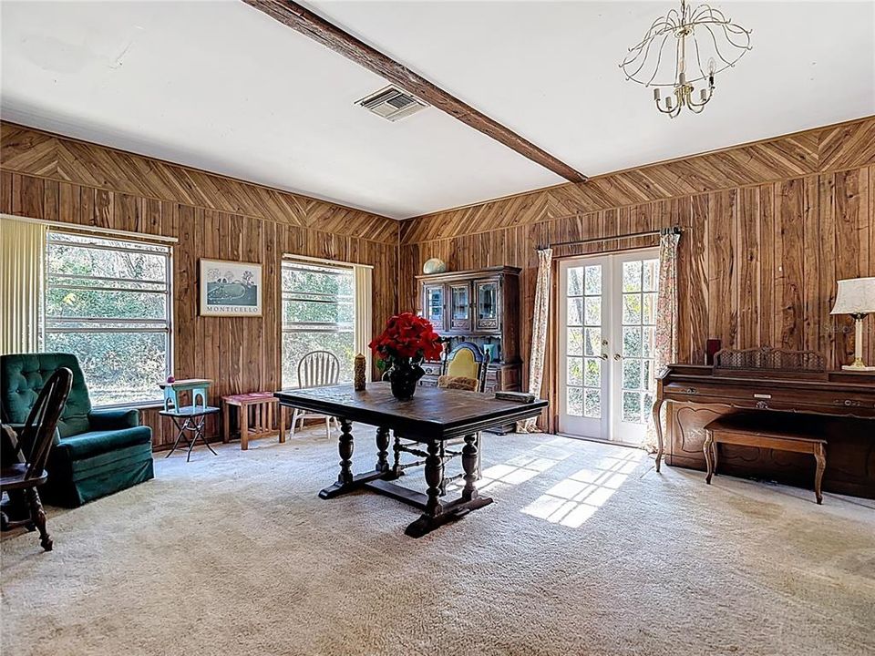 待售: $800,000 (2 贝兹, 2 浴室, 1535 平方英尺)