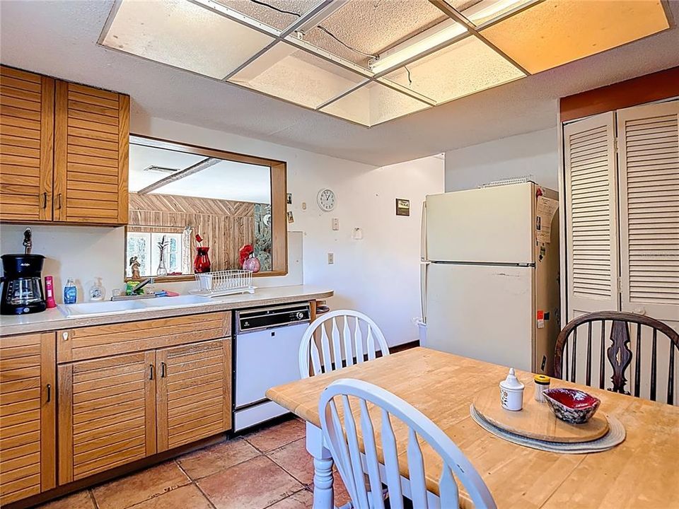 待售: $800,000 (2 贝兹, 2 浴室, 1535 平方英尺)