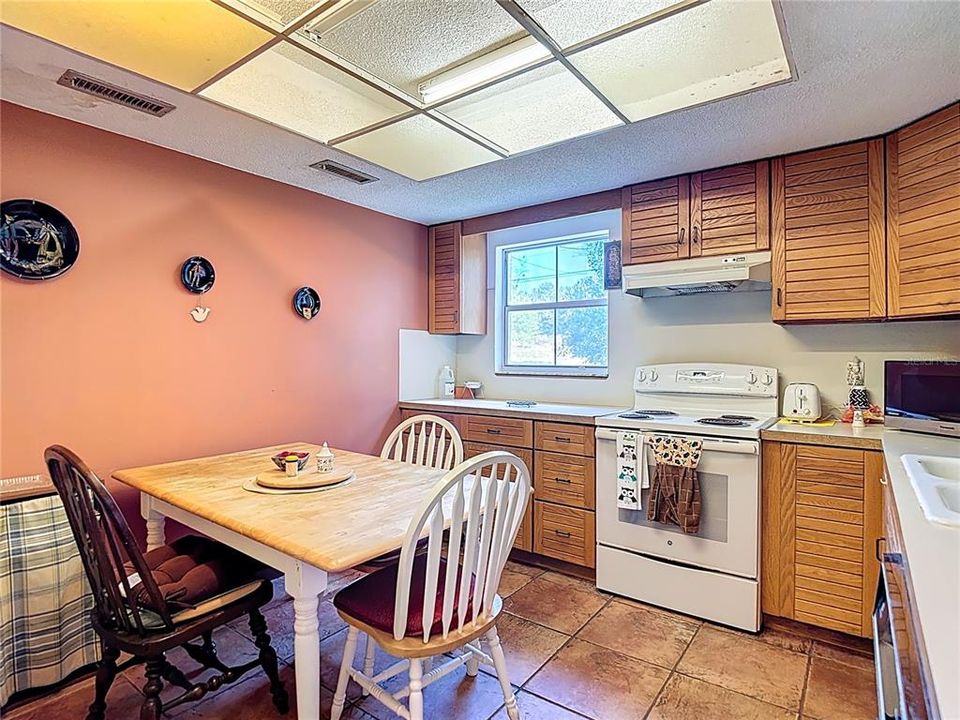 待售: $800,000 (2 贝兹, 2 浴室, 1535 平方英尺)