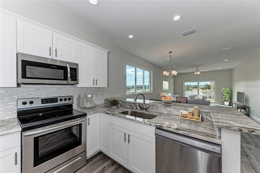 For Rent: $2,275 (3 beds, 2 baths, 1550 Square Feet)