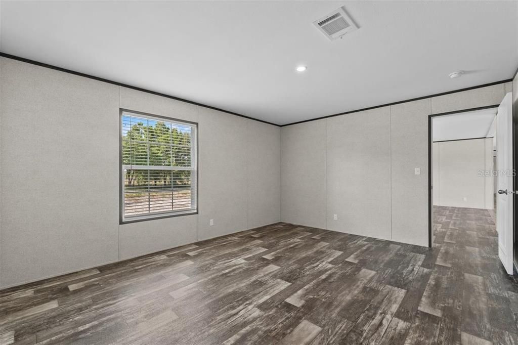 待售: $260,900 (5 贝兹, 2 浴室, 2184 平方英尺)