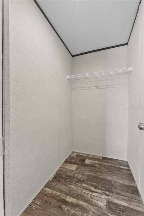 待售: $260,900 (5 贝兹, 2 浴室, 2184 平方英尺)