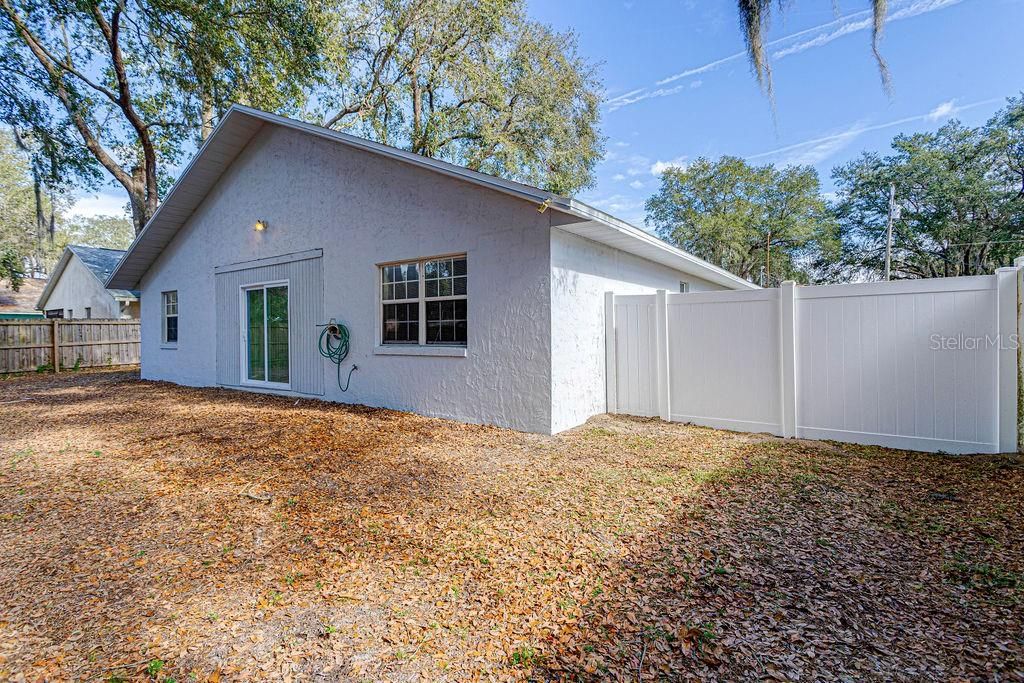 For Sale: $279,800 (3 beds, 2 baths, 1456 Square Feet)