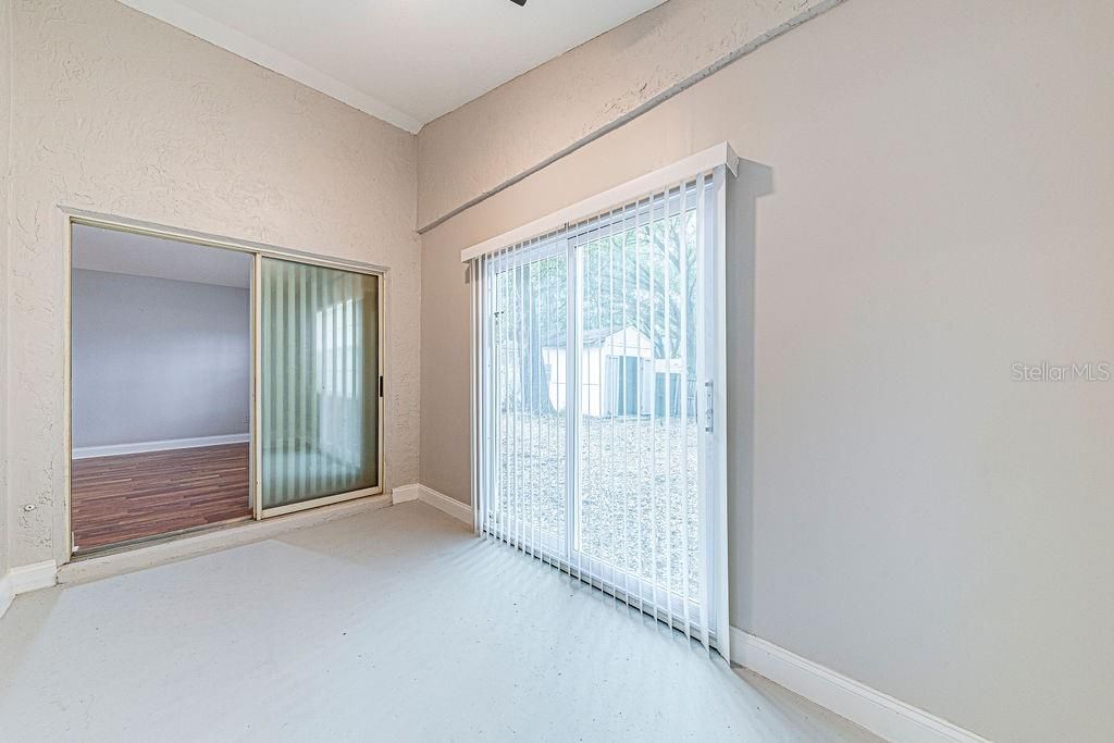 For Sale: $279,800 (3 beds, 2 baths, 1456 Square Feet)