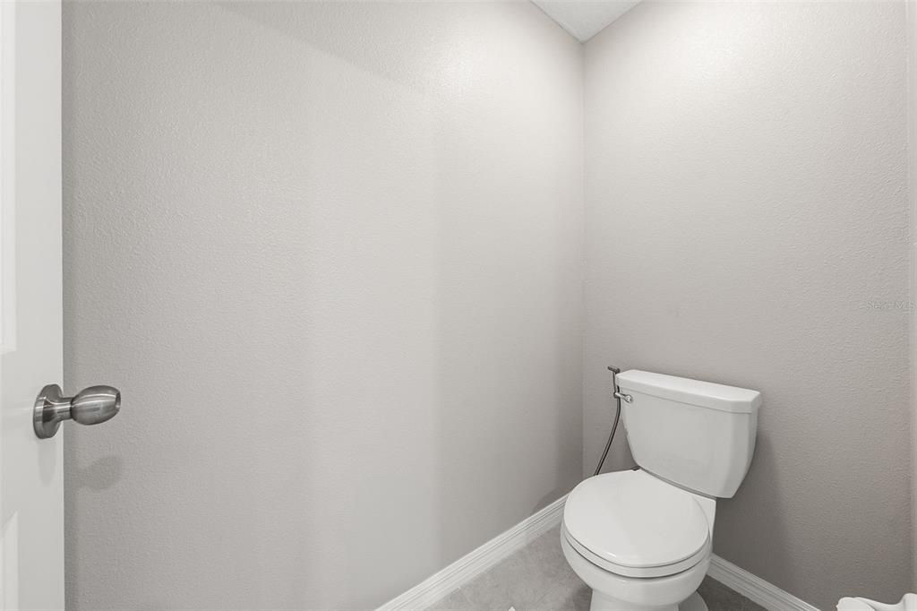 En Venta: $420,000 (4 camas, 2 baños, 2655 Pies cuadrados)