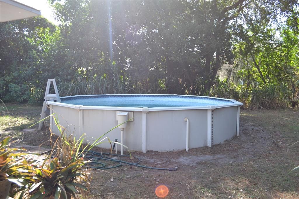 For Sale: $220,000 (5 beds, 1 baths, 1750 Square Feet)