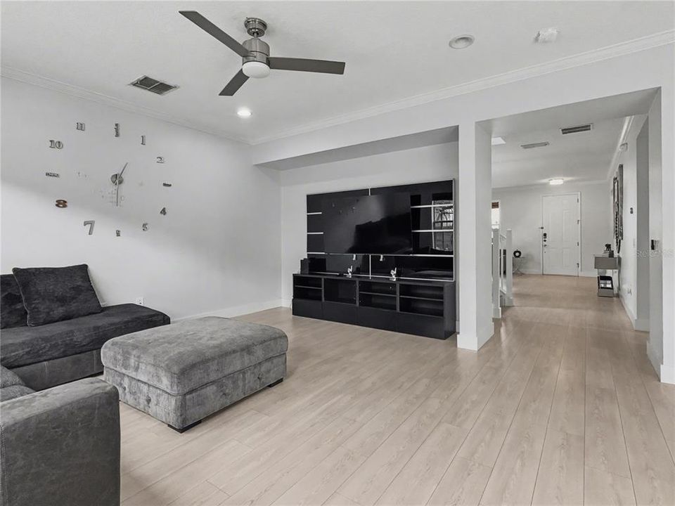 En Renta: $3,000 (5 camas, 3 baños, 3045 Pies cuadrados)