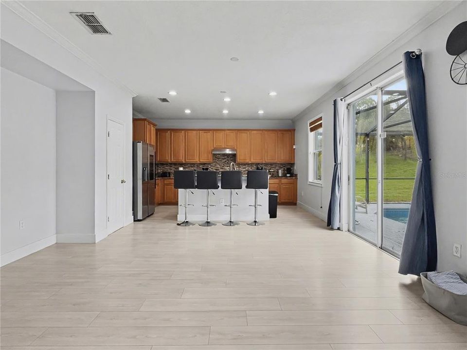 En Renta: $3,000 (5 camas, 3 baños, 3045 Pies cuadrados)