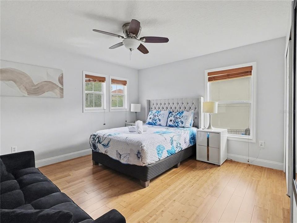 En Renta: $3,000 (5 camas, 3 baños, 3045 Pies cuadrados)