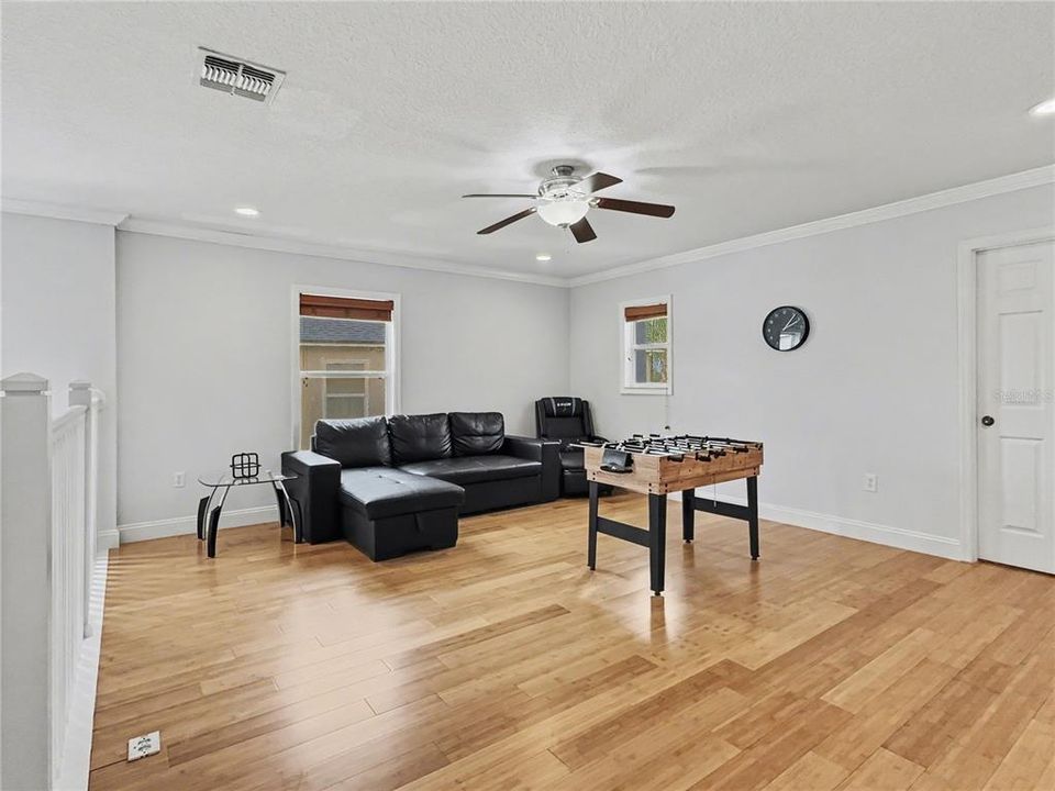 En Renta: $3,000 (5 camas, 3 baños, 3045 Pies cuadrados)