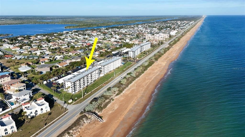 For Sale: $299,999 (2 beds, 2 baths, 873 Square Feet)