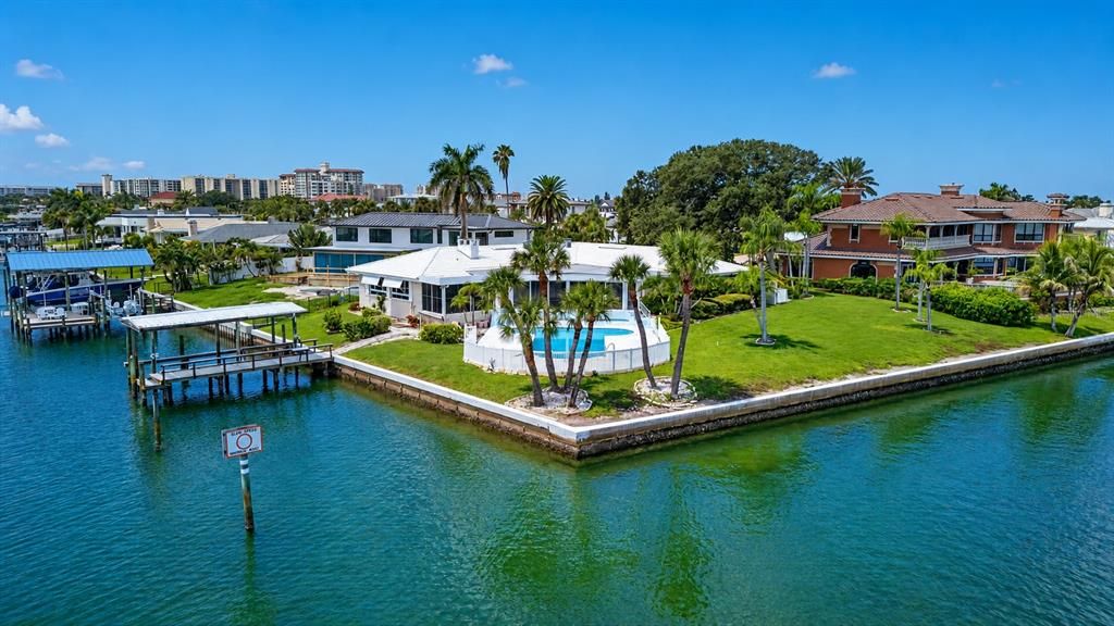 En Venta: $2,900,000 (6 camas, 4 baños, 3225 Pies cuadrados)